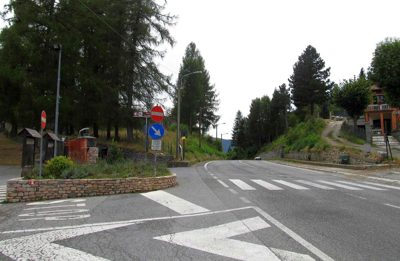 Il Colle di Nava visto dal versante del Tanaro